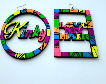 Pendientes afrocéntricos para cabello natural – Pendientes "Love My Hair" para cabello negro, joyería panafricana llamativa, pendientes de madera