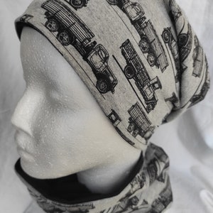 Set, Longbeanie, Wendebeanie mit Loop, Schlupfschal, Schlauchschal, Fahrzeuge, grau, schwarz, Junge, Kindergarten, Grundschule, Gr. 50-52