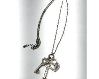 Vintage heart keys charm pendant necklace