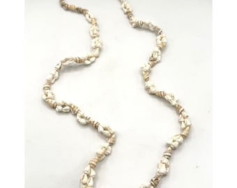 Vintage seashell sea shell beaded necklace