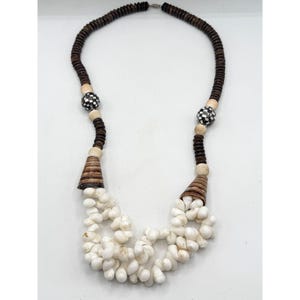 Vintage Wooden Seashell MOP inlay beaded long tribal sea queen necklace
