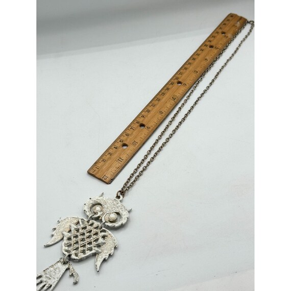 Vintage white enamel owl pendant necklace - image 5
