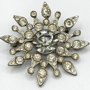 Vintage glass rhinestone Star brooch pin