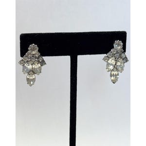 Vintage rhinestone pierced earrings