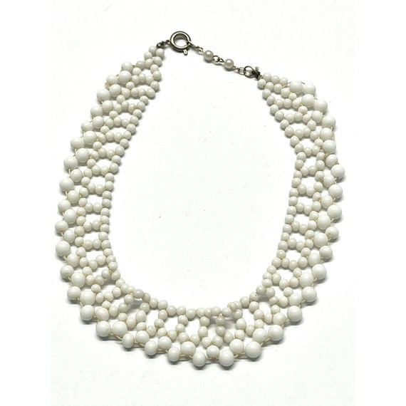 Vintage white milk glass collar necklace - image 3
