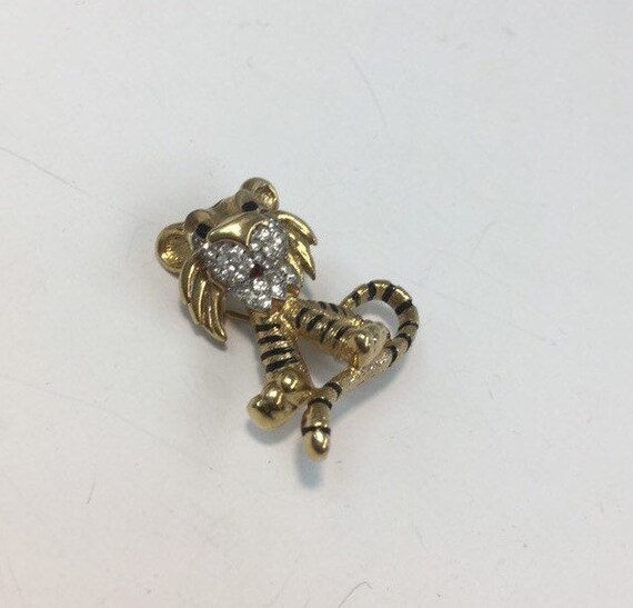 Vintage tiger Jomaz enamel Rhinestone brooch pin