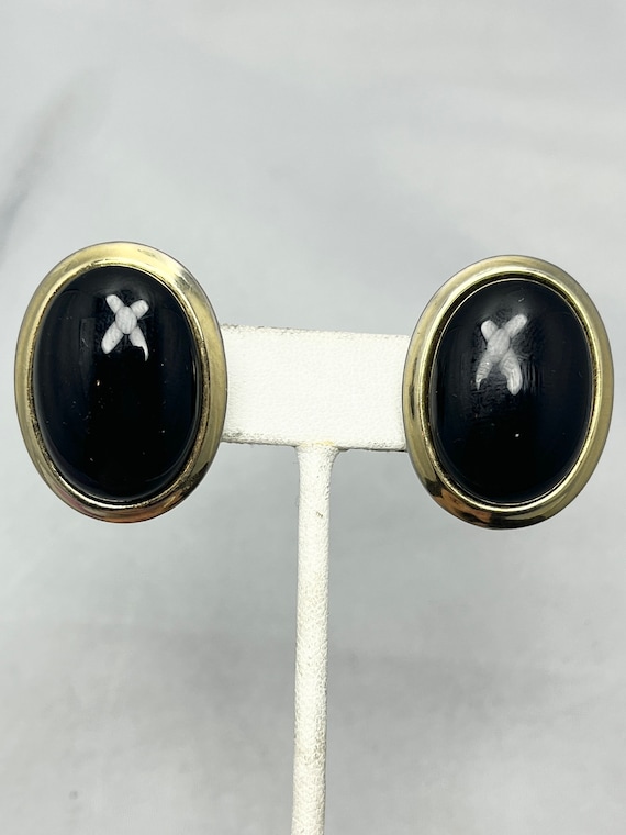 Vintage Black & Gold Clip On Earrings - image 1