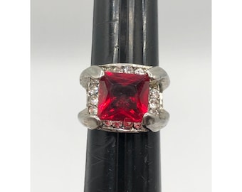 Vintage red rhinestone silver tone ring size 5