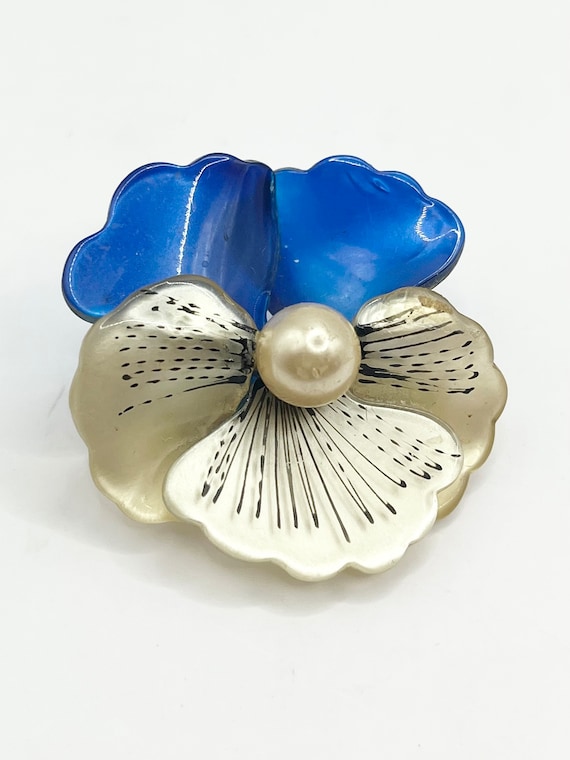 Vintage Blue Lucite Pearl Flower Brooch Pin - image 5