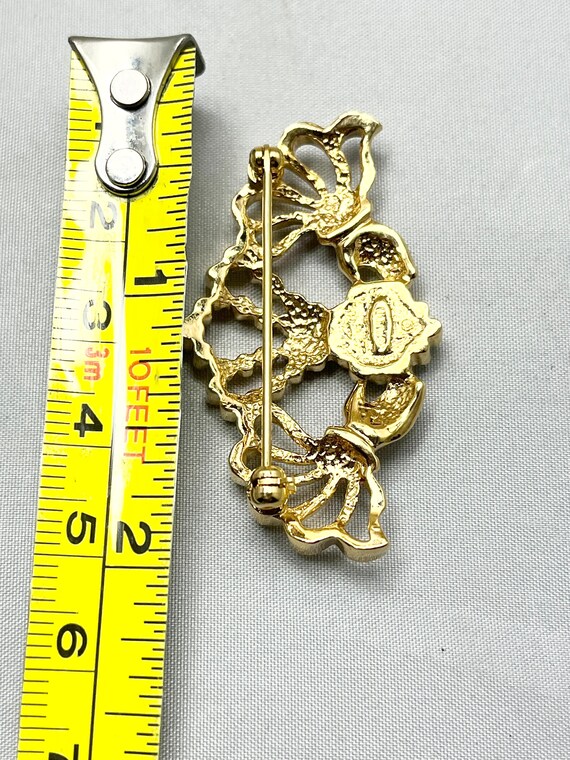 Vintage Avon Irish Hands Crown Heart Brooch Pin - image 4