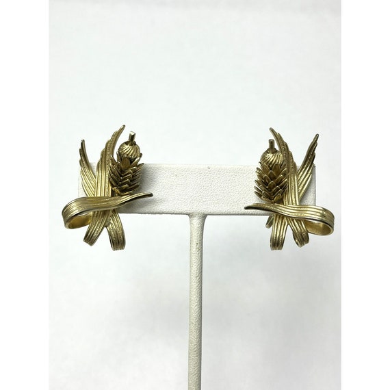 Vintage Gold Tone Leaf Earrings - image 5
