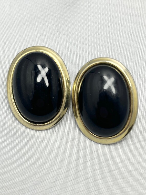 Vintage Black & Gold Clip On Earrings - image 4