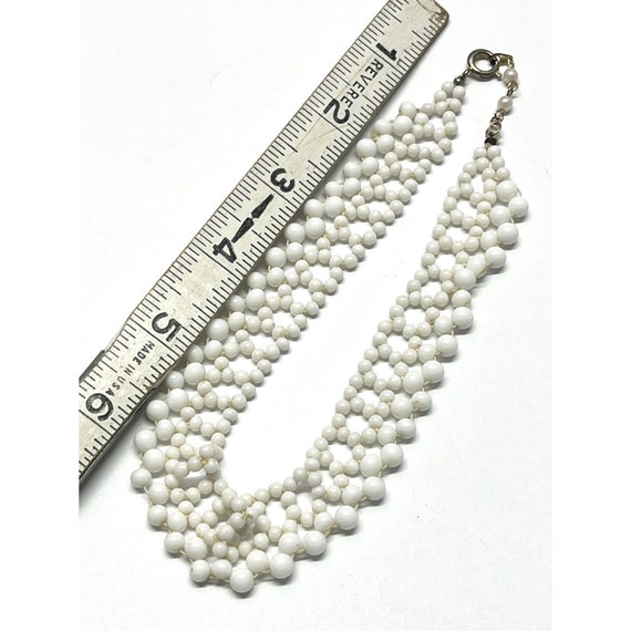 Vintage white milk glass collar necklace - image 4