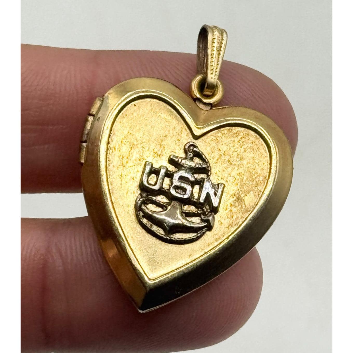 WWII期 US Navy アメリカ海軍 Locketag ヴィンテージ ミリタ Vintage WWII USN United States Navy Heart Gold Filled Locket - Etsy