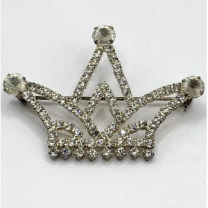 Vintage glass rhinestone crown brooch pin
