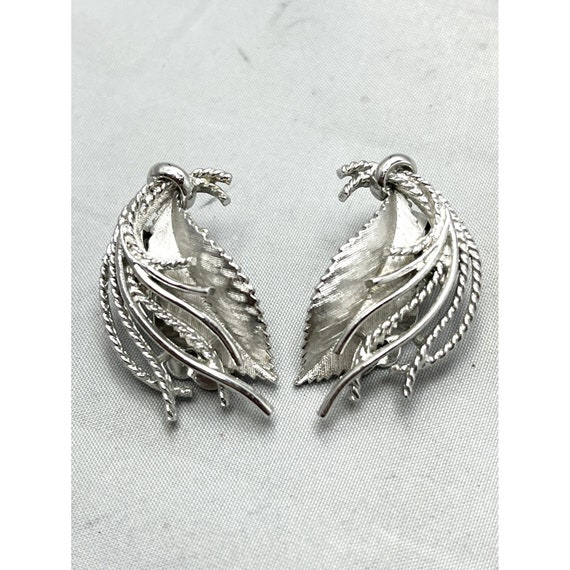 Vintage Lisner Silver Leaf Earrings - image 1