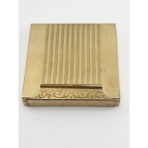 Vintage Pat pend gold tone envelope vanity compact