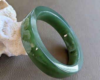 64mm 本物のビルマ産グレードA翡翠バングル - 幸運、祝福、繁栄を