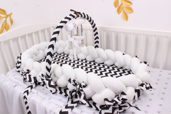 black and white crib bumper