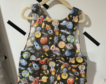 No tie Apron 2-12 years old, space art smock, no tie art smock. Laminate option