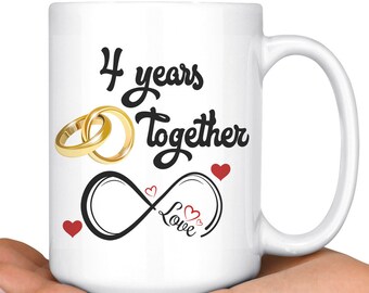4. Hochzeitstag Geschenk für Sie und ihn, 4. Jahrestag Becher für Mann & Frau, verheiratet 4 Jahre, 4 Jahre zusammen, 4 Jahre mit ihr