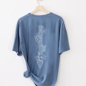 Chemise Floral Spine Comfort Colors, Grow Through It, Chemise pour chirurgie de la scoliose, Chiropratique à manches courtes pour instabilité rachidienne, Disque dégénératif