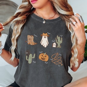 Western Cowboy Ghost Halloween Doodles Comfort Colors Shirt, Spooky Fall Halloween Party Tee, Scary Cowboy Ghost T-Shirt Bat Horror Night