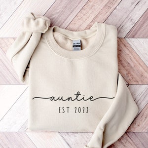 Auntie Est 2023 Sweatshirt, Birthday Gift Sweatshirt For Aunt, Cute Aunt Sweater, Auntie Established Gifts, Auntie Gifts, Funny Aunt Sweater