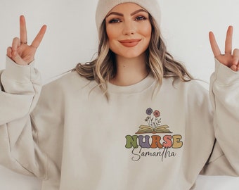 Wildflowers verpleegster sweatshirt, RN LPN trui, verpleegkunde student cadeau, bloemen verpleegster sweatshirt, geregistreerde verpleegster crewneck, toekomstige verpleegster trui