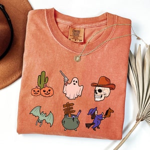 Western Cowboy Ghost Spooky Halloween Comfort Colors Shirt, Halloween Party Gift Tee, Scary Cowboy Doodles Skull Witch Horror Theme T-Shirt