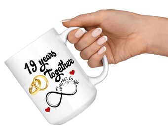 Orologio Da Polso In Legno Intarsiato Con Incisione – Regalo Per 19° Anniversario Di Matrimonio Per Lui – Design Moderno Nero