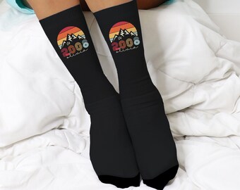 Calcetines retro personalizados para 18 cumpleaños, calcetines para niña y niño con nombre personalizado, regalos de calzado cómodo, calcetines personalizados (est. 2008) para ella o él.