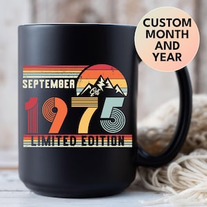 50. Geburtstag Retro schwarze Kaffeetasse, 1975 geboren, individuelles Geburtstagsgeschenk, 50 Jahre Party Geschenk für Sie und Ihn, 50er Jahre Geburtstag Teetasse