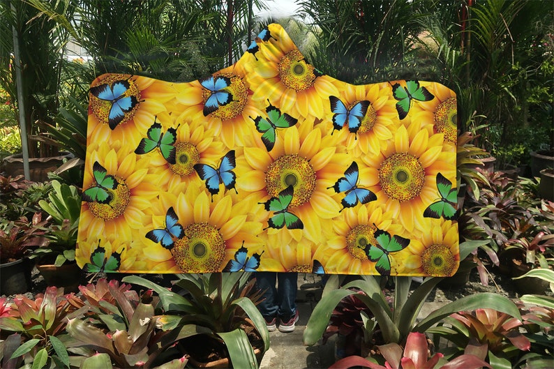 Sunflower Print Pattern Hooded Blanket