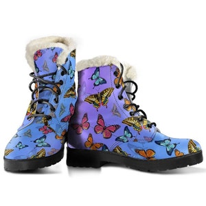 Kleurrijke vlinders vrouwen namaakbont laarzen, vlinders laarsjes, vlinder minnaar cadeau, vlinder schoenen kunst patroon, wonderbaarlijke dameslaarzen