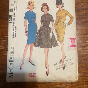 Vintage McCall’s 7439 dress pattern uncut