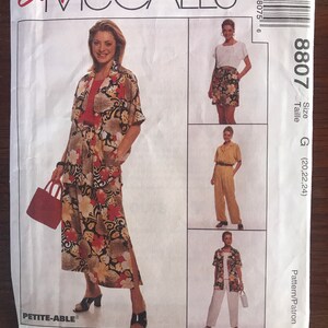 McCall’s 8807 separates pattern