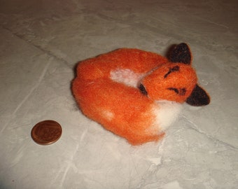 Mini Pin Felt Needle Felted Sleeping Bushy Tail Baby Fox Collectible Gift