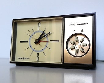 General Electric Programatic Alarm Clock