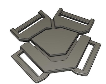 Op de afbeelding: Een grijze plastic gesp met een geometrisch ontwerp. De gesp heeft drie in elkaar grijpende delen die een stervorm vormen.