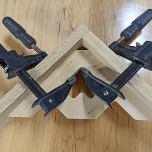 B2 Haakse hoekklem DIGITALE BESTANDEN voor CNC-router en 3D-printen