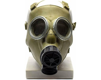 Cold war era Polish Gas Mask MC-1 Original mask Genuine respiratory protection face Olive emergency NEW Halloween costume decor