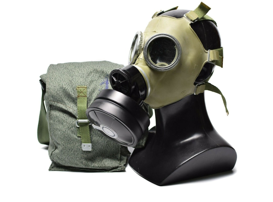 Amazon.co.jp: 【本物】ソ連製 ソビエト軍 ガスマスク 防毒