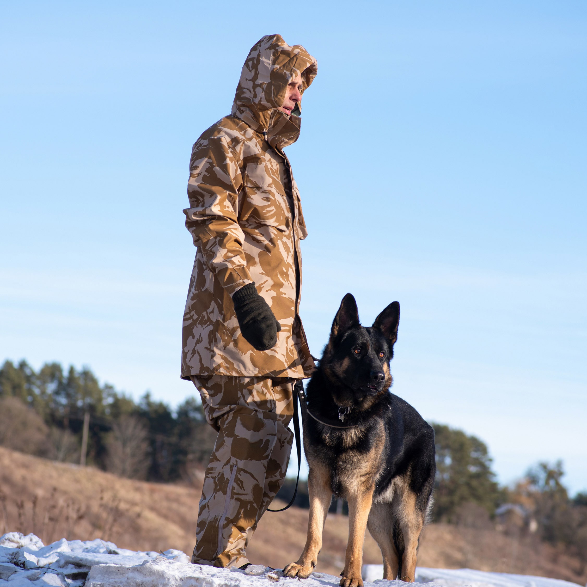 Huntshield Men's October Edge Lightweight Pullover Hunting Jacket with  Hood, Camo