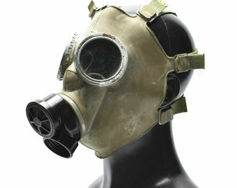 Cold war era Polish Gas Mask MC-1 Original mask Genuine respiratory protection face Grey emergency Halloween costume