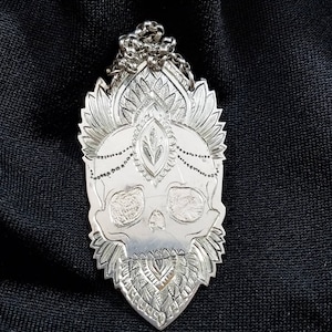 Jewelry, Sterling silver Voodoo Death Mask hand engraving