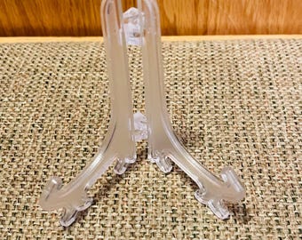 OnFireGuy 3-Inch Acrylic Triangle Display Stand – Clear Pedestal For Geodes, Fossils, Minerals (3.75"L X 3"W X 1.5"H)