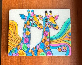 手描きのキリンのロックアート：木と月の小石 - Etsy 日本
