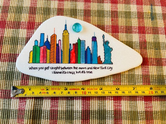 月とニューヨーク市が描かれた岩 SEALED 3D 月 - Etsy 日本