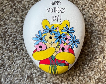Pooh painted rock - Happy Mother’s Day SEALED